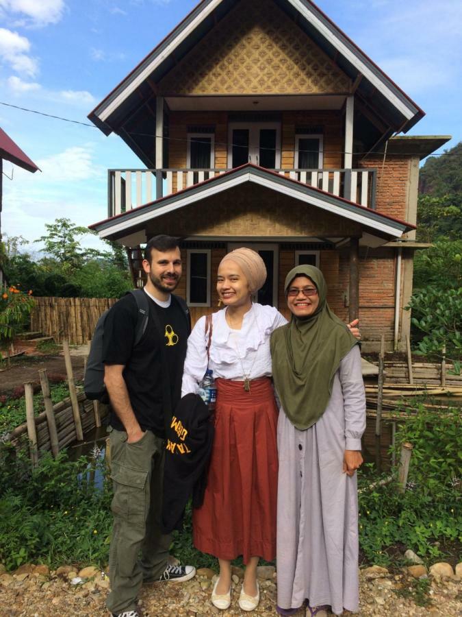 Homestay Roemah Abdoe *